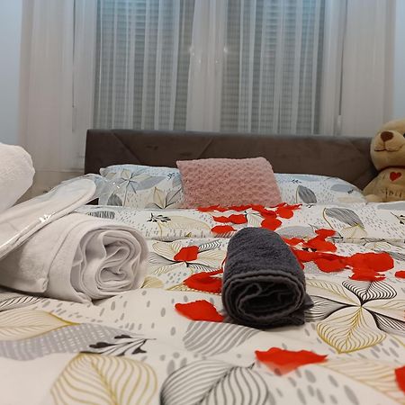 Apartman "Airplane" סראייבו מראה חיצוני תמונה